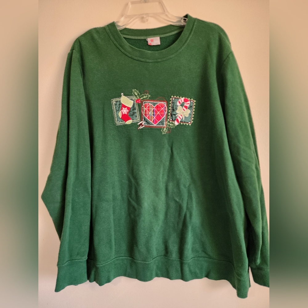 Holiday Editions Green Sweatshirt